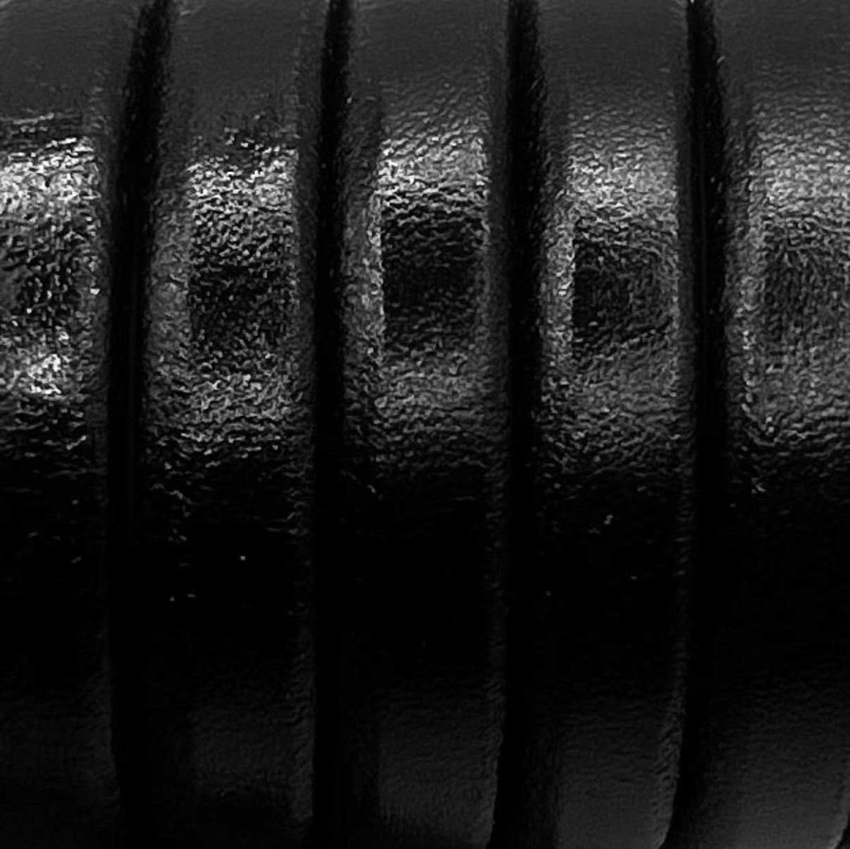 Black 10x6mm Regaliz Leather